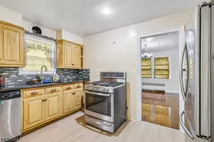 335 19th Ave, Paterson, NJ 07504 - Photo 9
