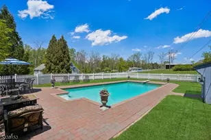 70 Pleasant Run Rd, Readington, NJ 08822 - Photo 25