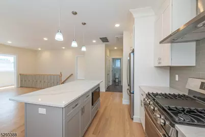 33 Van Dyke St, Wallington, NJ 07057 - Photo 5