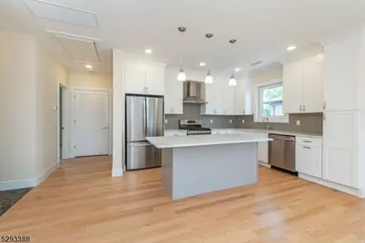 33 Van Dyke St, Wallington, NJ 07057 - Photo 7