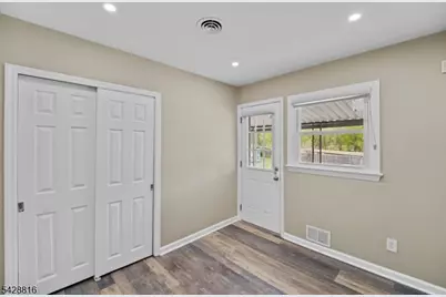 49 Louis Ave, Middlesex, NJ 08846 - Photo 9