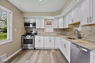 49 Louis Ave, Middlesex, NJ 08846 - Photo 5
