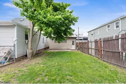 60 Bell Street, Orange, NJ 07050 - Photo 25