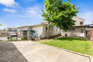 60 Bell St, Orange, NJ 07050 - Photo 23