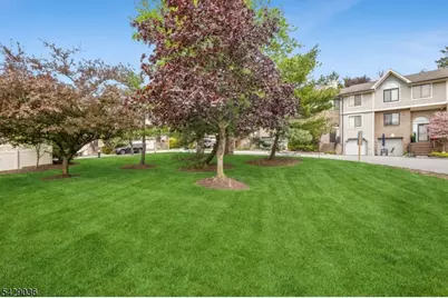 12 Louisburg Sq, Verona, NJ 07044 - Photo 47