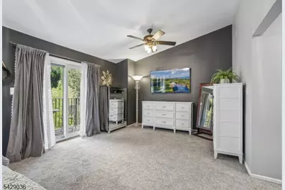 12 Louisburg Sq, Verona, NJ 07044 - Photo 25
