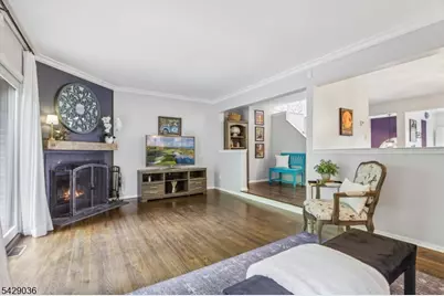 12 Louisburg Sq, Verona, NJ 07044 - Photo 5