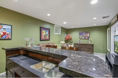 12 Louisburg Sq, Verona, NJ 07044 - Photo 41