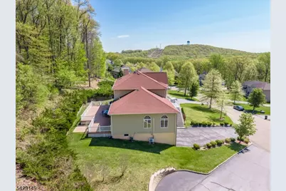 72 Gatheringhill Ct, Parsippany, NJ 07950 - Photo 43
