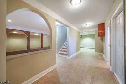 72 Gatheringhill Ct, Parsippany, NJ 07950 - Photo 33