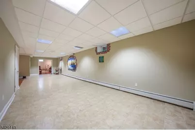 72 Gatheringhill Ct, Parsippany, NJ 07950 - Photo 37
