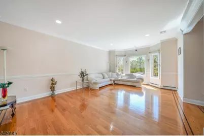 72 Gatheringhill Ct, Parsippany, NJ 07950 - Photo 9