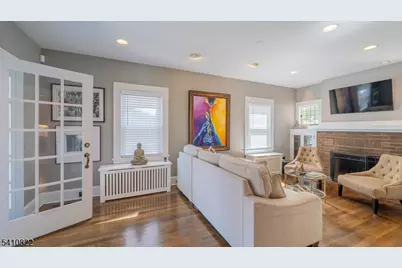 19 Pine Street, West Orange Township, NJ 07052 - Photo 9