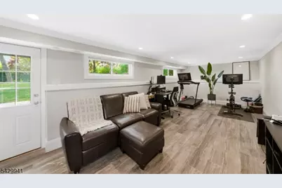 11 Homewood Way, Montclair, NJ 07042 - Photo 35