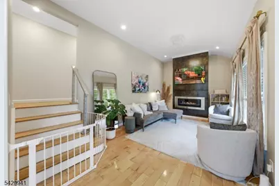 11 Homewood Way, Montclair, NJ 07042 - Photo 13