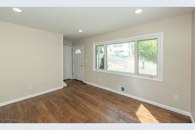 537 Dell Rd, Mount Arlington, NJ 07850 - Photo 3