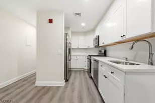 401 Dercole Ct, Norwood Boro, NJ 07648 - Photo 19