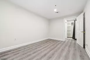 401 Dercole Ct, Norwood Boro, NJ 07648 - Photo 11