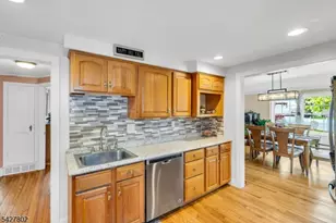 43 Everett Dr, Dover, NJ 07801 - Photo 7