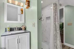 43 Everett Dr, Dover, NJ 07801 - Photo 21