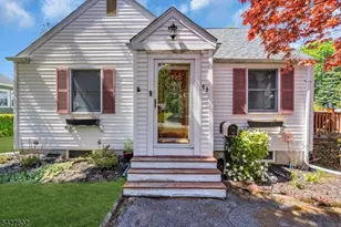 43 Everett Dr, Dover, NJ 07801 - Photo 3