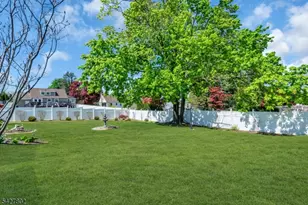 43 Everett Dr, Dover, NJ 07801 - Photo 31