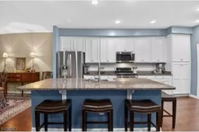 104 Albert Ct, Randolph Township, NJ 07869 - Photo 5
