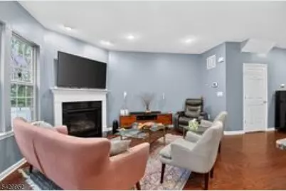 104 Albert Ct, Randolph Township, NJ 07869 - Photo 7