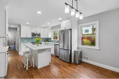 27 Dogwood Rd, Morris Plains, NJ 07950 - Photo 17