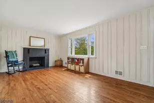27 Dogwood Rd, Morris Plains, NJ 07950 - Photo 5