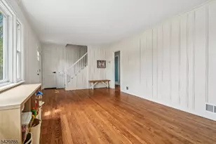 27 Dogwood Rd, Morris Plains, NJ 07950 - Photo 7