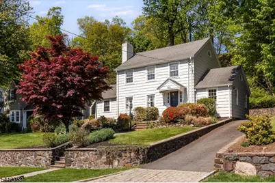 582 Highland Ave, Montclair, NJ 07043 - Photo 1