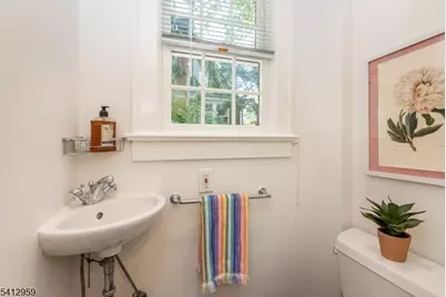 582 Highland Ave, Montclair, NJ 07043 - Photo 23