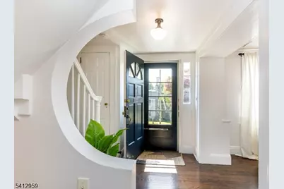 582 Highland Ave, Montclair, NJ 07043 - Photo 5