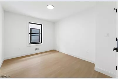 29 Robert St, Paterson, NJ 07503 - Photo 9