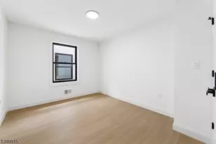 29 Robert St, Paterson, NJ 07503 - Photo 9