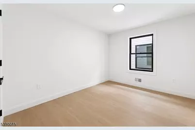 29 Robert St, Paterson, NJ 07503 - Photo 11