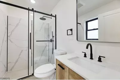 29 Robert St, Paterson, NJ 07503 - Photo 17
