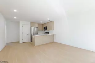 29 Robert St, Paterson, NJ 07503 - Photo 5
