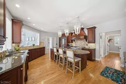 2 Hillas Ln, Chester, NJ 07930 - Photo 11