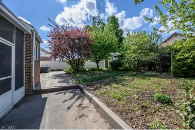 236 Delaware Ave, Union Township, NJ 07083 - Photo 29