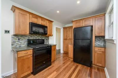 236 Delaware Ave, Union Township, NJ 07083 - Photo 9