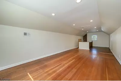 236 Delaware Ave, Union Township, NJ 07083 - Photo 17