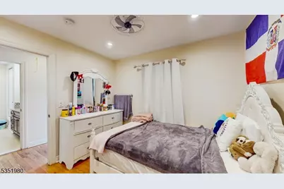 357 Haledon Ave, Haledon, NJ 07508 - Photo 19
