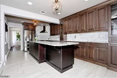 28 Minnehaha Blvd, Oakland, NJ 07436 - Photo 7