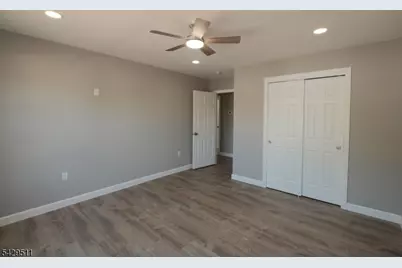 2815 N Wood Ave, Linden, NJ 07036 - Photo 23