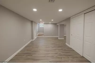 2815 N Wood Ave, Linden, NJ 07036 - Photo 35