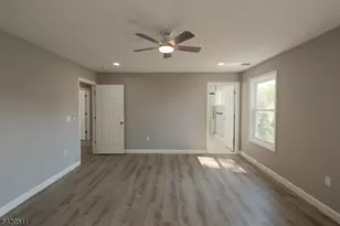 2815 N Wood Ave, Linden, NJ 07036 - Photo 9
