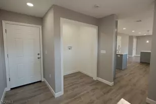 2815 N Wood Ave, Linden, NJ 07036 - Photo 17