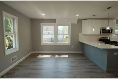 2815 N Wood Ave, Linden, NJ 07036 - Photo 19